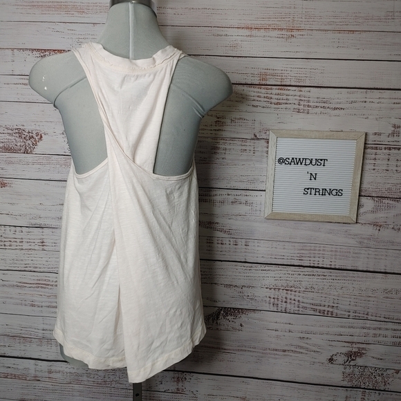 ANTHROPOLOGIE Pilcro Twist Back Embroidered Tank Top M - Picture 6 of 8